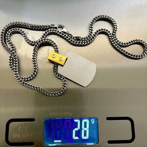 Authentic Cartier pendant  with chain necklace  750 Italy. Unisex .